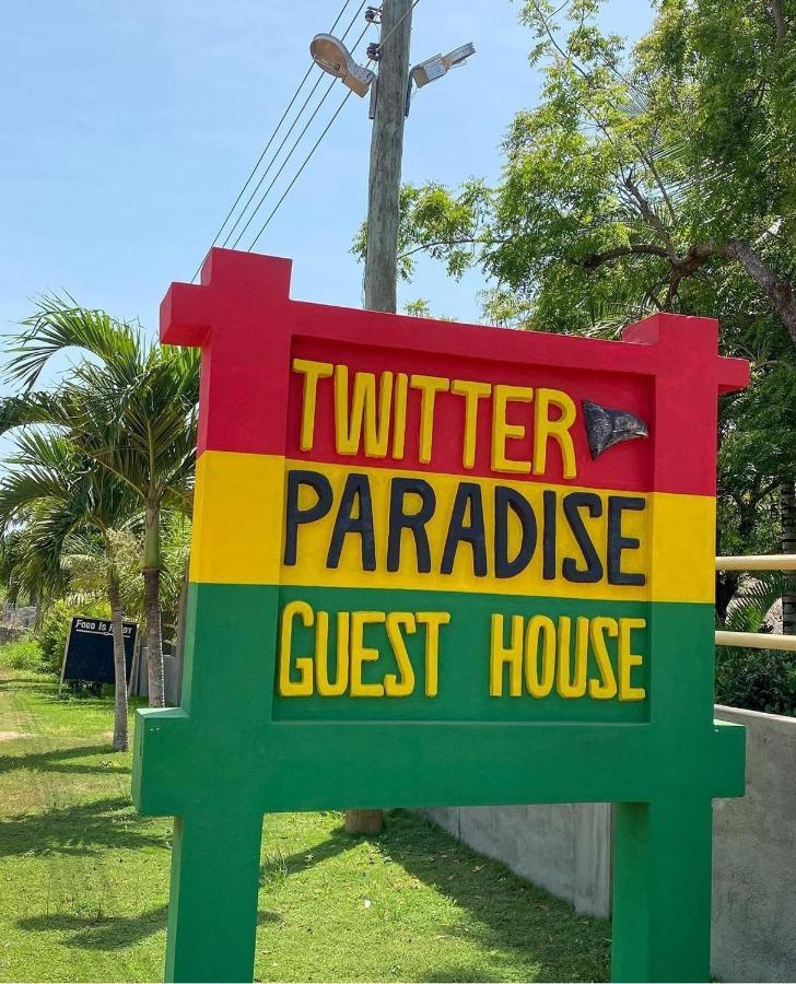 Twitter Paradise Ampeni 외부 사진